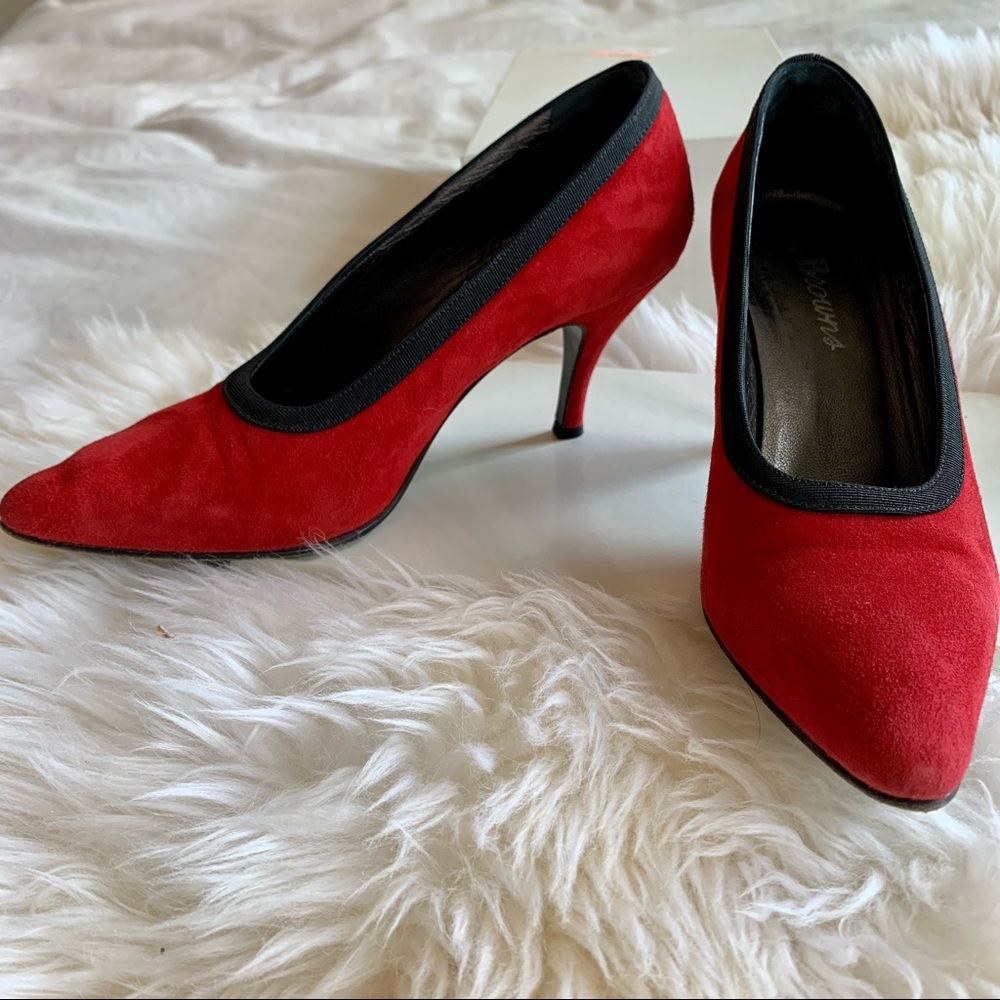 Browns Red Suede Heels Size 6,5